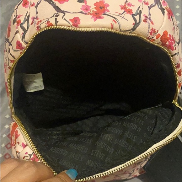 Backpack purse in excellent condition - Picture 3 of 4